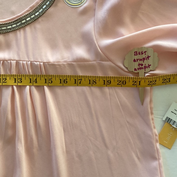 Lady Sun pink 3/4 sleeves round neck blouse silver/glass stones on the collar - Picture 7 of 9